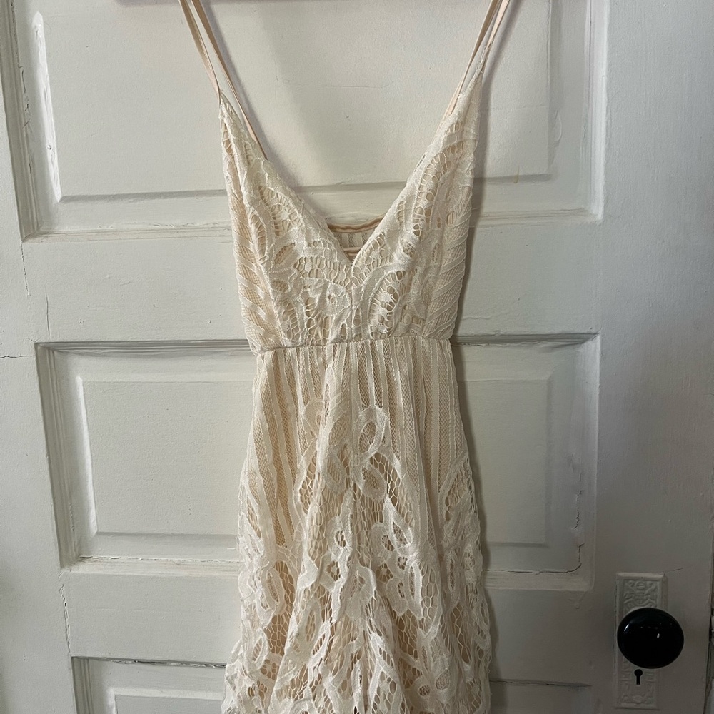Elegant Cream Lace Dress
